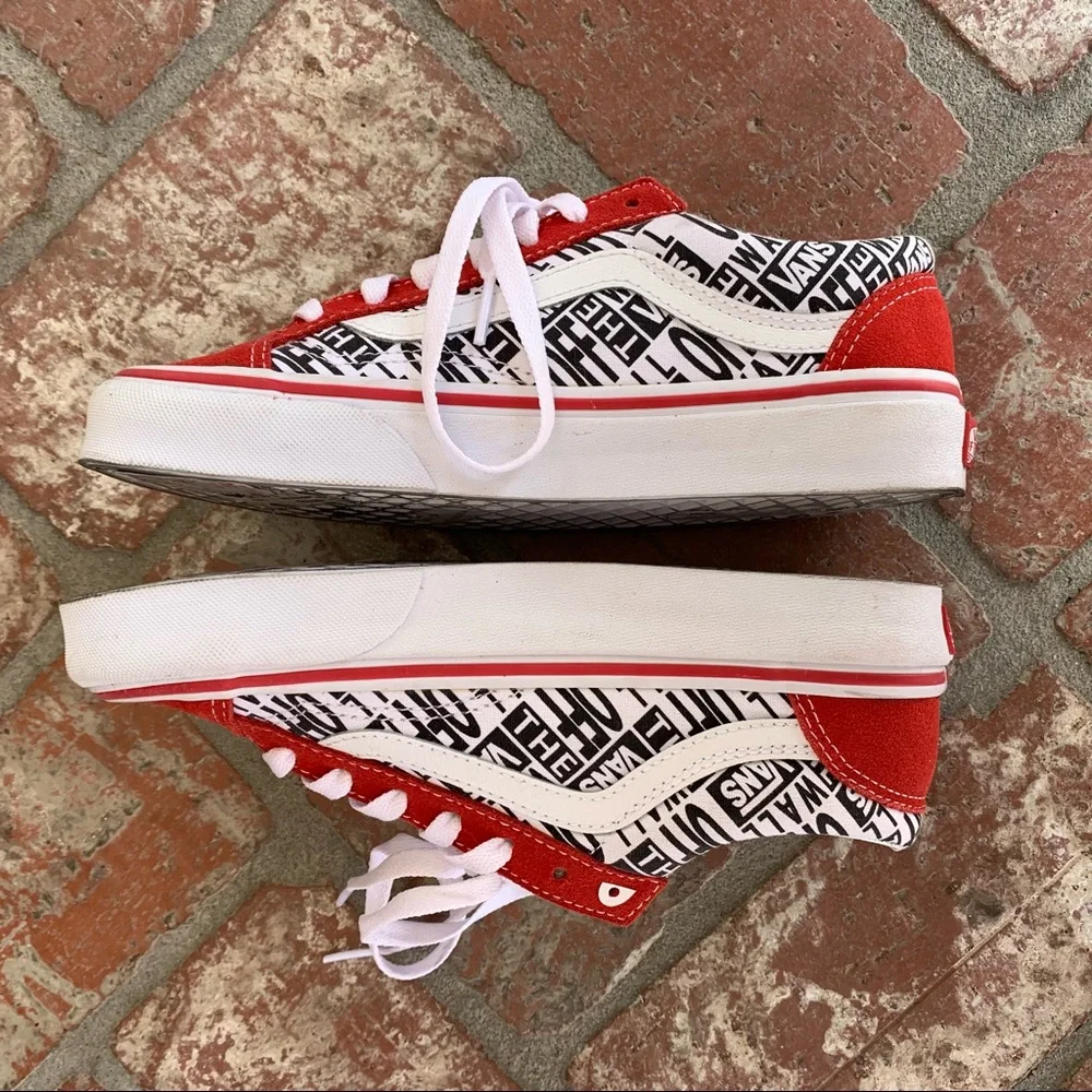 Vans Women’s 6.5- hardly worn! - Picture 3 of 4